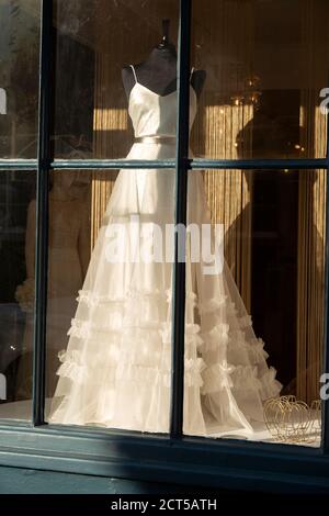 amelia's bridal boutique