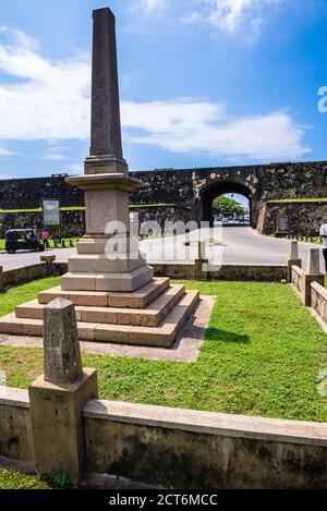 War memorial at the entrance to the Old Town of Galle and its Fortifications, a UNESCO World Heritage Site on the South Coast of Sri Lanka, Asia Stock Photo
