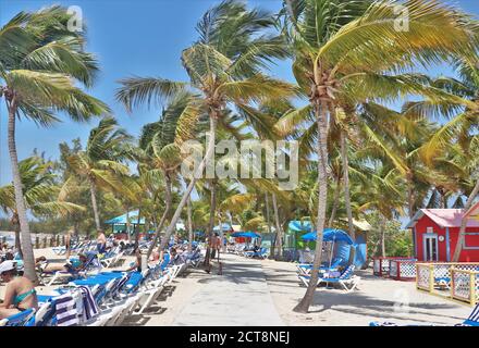 Eleuthera, Bahamas - 3/12/18 - Cruise ship passengers enjoying a fun day at the beach on Princess Cays Stock Photo