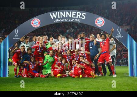 Budapest. 24th Sep, 2020. Preview of the UEFA Super Cup Final FC Bayern Munich-FC Sevilla on September 24th, 2020 in Budapest. Archive photo: Siegerbild with Supercup - winner FC Bayern. Soccer, FC Bayern Munich - Chelsea FC 5: 4 iE, UEFA Supercup Final, Season 2013/2014, on 08/30/2013 in Prague/EDENARENA/Czech Republic. Â | usage worldwide Credit: dpa/Alamy Live News Stock Photo