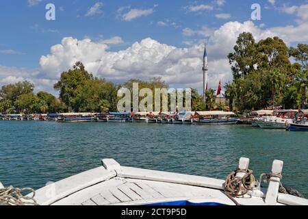 Turkey, Dalyan, Tourboats on Dalyan River Stock Photo