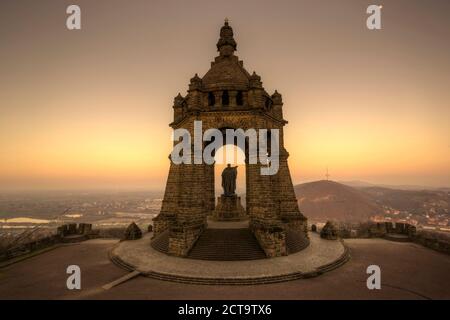 Germany, North Rhine-Westphalia, Porta Westfalica, view to Emperor-Wilhelm monument at twilight Stock Photo