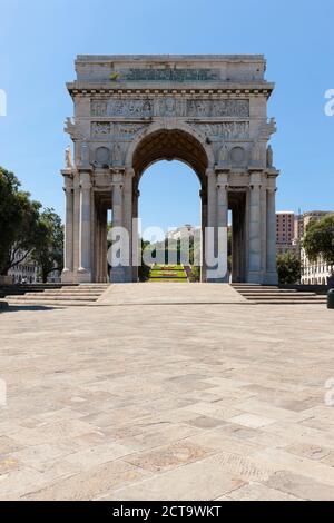 Italy, Liguria, Genoa, Piazza della Vittoria, view to triumphal arch Stock Photo