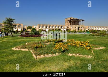 Iran, Isfahan, Ali Qapu palace at Meidan-e Emam, Naqsh-e Jahan, Imam Square Stock Photo