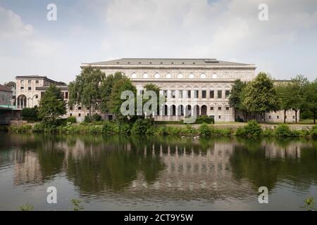 Germany, North Rhine-Westphalia, Muelheim an der Ruhr, Stadthalle Stock Photo