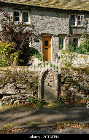 An old well in the village of Middleton-by-Youlgrave, Peak District National Park, Derbyshire Stock Photo