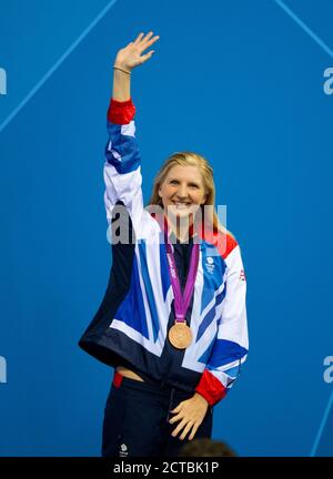 REBECCA ADLINGTON ON HER WAY TO THE BRONZE MEDAL IN THE 400m FREESTYLE FINAL LONDON 2012 OLYMPICS. PICTURE : MARK PAIN / ALAMY Stock Photo