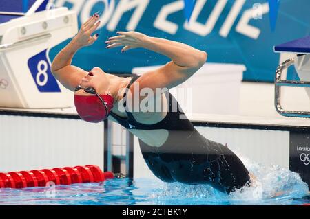 REBECCA ADLINGTON ON HER WAY TO THE BRONZE MEDAL IN THE 400m FREESTYLE FINAL LONDON 2012 OLYMPICS. PICTURE : MARK PAIN / ALAMY Stock Photo