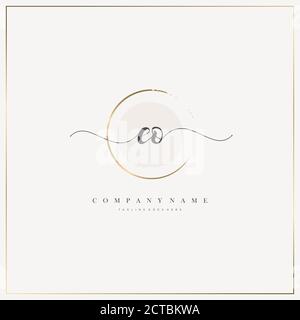 EO Initial Letter handwriting logo hand drawn template vector, logo for beauty, cosmetics, wedding, fashion and business Stock Vector
