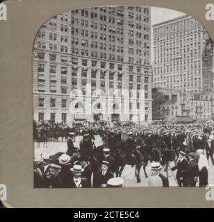 The Broadway squad, New York's mounted police., New York (State), New York (N.Y.), Broadway (New York, N.Y Stock Photo