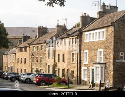 A row of 18th and early 19th century weavers houses or cottages in Thorngate,  Barnard Castle, Co. Durham, England, UK Stock Photo