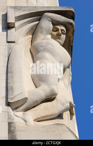 London, England, UK. New Adelphi Building, Adam Street / Victoria Embankment. Art Deco (1938) Portland stone. 'Night' (Donald Gilbert) Stock Photo