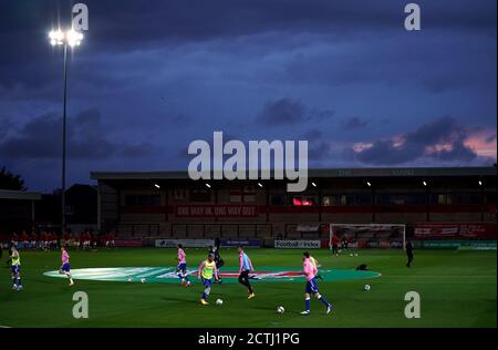 General view as Everton warm up on the pitch before the Carabao Cup third round match at Highbury Stadium, Fleetwood. Stock Photo