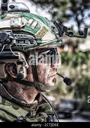 Pin by Cameron on SPECIAL FORCES/ Green Berets 3 | Oakley sunglasses,  Sunglasses, Green beret