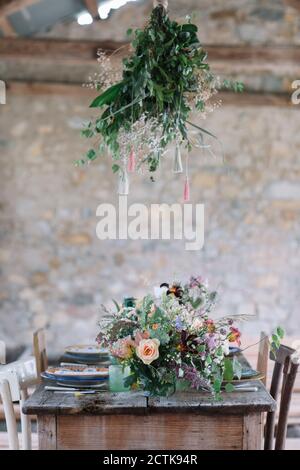 Beautiful wedding table arrangement Stock Photo