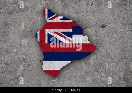 Map and flag of Hawaii on weathered concrete Stock Photo - Alamy