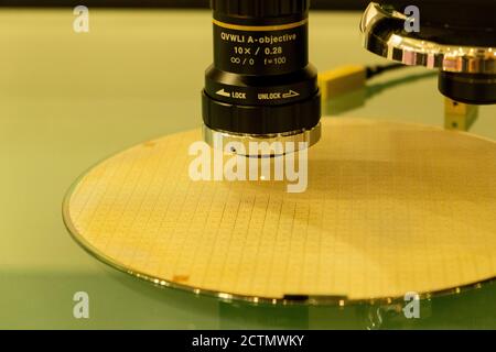 Taipei, Taiwan. 23rd Sep, 2020. A wafer (a thin slice of semiconductor) is being inspected during the SEMICON 2020.SEMICON Taiwan is the only professional semiconductor exhibition in Taiwan and the second-largest in the world, according to event organizer Semi Taiwan. Credit: SOPA Images Limited/Alamy Live News Stock Photo