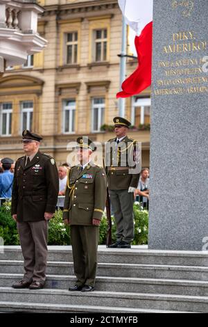 Secretary Pompeo Visits the “Thank You America” Memorial in Pilsen, Czech Republic . Soldiers stand at the “Thank You America” Memorial, in Pilsen, Czech Republic, on August 11, 2020. Stock Photo