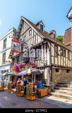 Ye Olde Pumphouse pub in George Street in Hastings Stock Photo