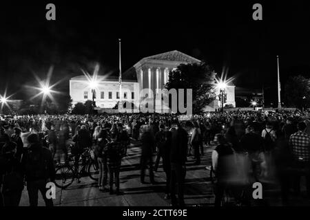 Washington, DC, USA, 10 July, 2020.  Pictured: Mourners fill the area in front of the Supreme Court of the United States where the Women's March hoste Stock Photo