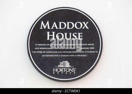 A blue plaque in Edmund Street, Birmingham in the memory of Conroy Maddox. Conroy Maddox (27 December 1912 – 14 January 2005) was an English surrealist painter, collagist, writer and lecturer; and a key figure in the Birmingham Surrealist movement. The plaque in Edmund Street is on part of the Hortons Estate who own a large number of properties in that area of Birmingham. Stock Photo