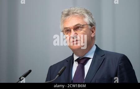 Stuttgart, Germany. 26th Sep, 2020. Ludwig Theodor Heuss, physician, publisher and chairman of the Theodor Heuss Foundation, speaks at the award ceremony for the 55th Theodor Heuss Prize. Credit: Marijan Murat/dpa/Alamy Live News Stock Photo