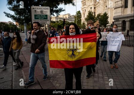 Madrid, Spain. 26th Sep, 2020. People shouting slogans during a protest of coronavirus sceptics protesting against the use of face masks, vaccines and 5G. Credit: Marcos del Mazo/Alamy Live News Stock Photo