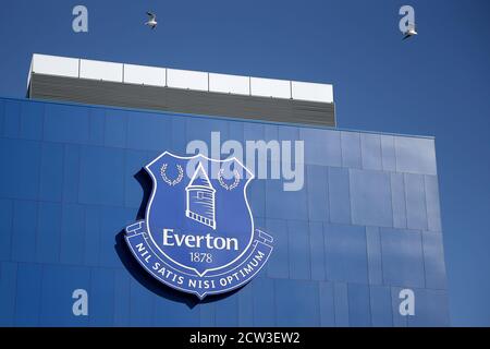 LIVERPOOL, ENGLAND. SEPT 27TH 2020 General view of the Everton badge on the stadiums exterior during the Vitality Women's FA Cup match between Everton and Chelsea at Goodison Park, Liverpool on Sunday 27th September 2020. (Credit: Tim Markland | MI News) Credit: MI News & Sport /Alamy Live News Stock Photo