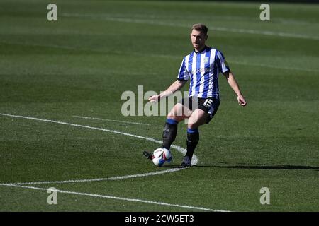 Bristol, UK. 27th Sep, 2020. Tom Lees of Sheffield Wednesday in action. EFL Skybet championship match, Bristol city v Sheffield Wednesday at Ashton Gate Stadium in Bristol, Avon on Sunday 27th September 2020. this image may only be used for Editorial purposes. Editorial use only, license required for commercial use. No use in betting, games or a single club/league/player publications. pic by Andrew Orchard/Andrew Orchard sports photography/Alamy Live news Credit: Andrew Orchard sports photography/Alamy Live News Stock Photo