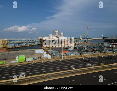 Aerial view of large tanker ship is being renovated in shipyard on the river Delaware Pennsylvania USA Stock Photo