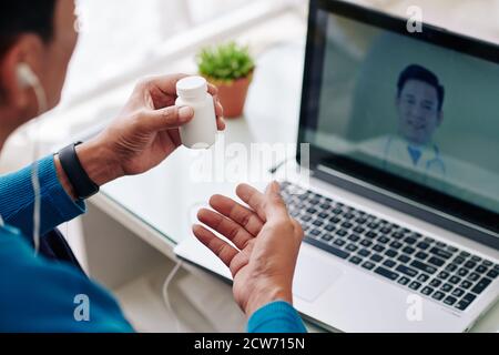 Doctor and patient discussing medicine Stock Photo