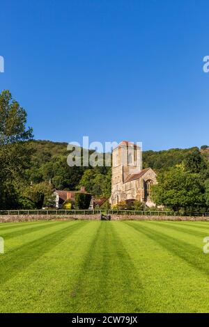 Little Malvern Priory and Little Malvern Court with the Malvern Hills in the background, Worcestershire, England Stock Photo