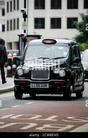 Badge Taxi Londonien Olympiades 2012 – Épinglette Hackney Carrosse Noir