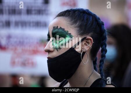 Buenos Aires, Buenos Aires, Argentina. 28th Sep, 2020. Feminist organizations carried out a handkerchief in front of Congress, within the framework of the global day of struggle for legal abortion. Credit: Carol Smiljan/ZUMA Wire/Alamy Live News Stock Photo