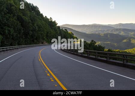 Driving The Foothills Parkway. Winding mountain road along the Great Smoky Mountains Foothills Parkway in Wears Valley, Tennessee, USA. Stock Photo