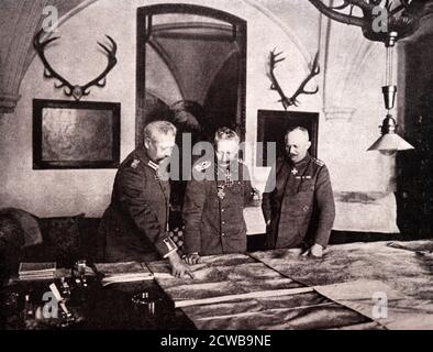 German General Headquarters, General Paul von Hindenburg, Kaiser Wilhelm II, General Erich Ludendorff. 1915 Stock Photo