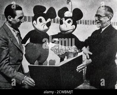 Black and white photograph of Mickey and Minnie Mouse, legendary characters of Walt Disney. Stock Photo