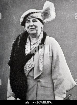 Black and white photograph of Queen Wilhelmina of the Netherlands (1880-1962; Queen 1890 to 1948).