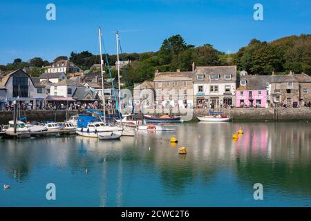 Padstow harbour Cornwall, view in summer of the North Quay Parade in Padstow harbour, Cornwall, south west England, UK Stock Photo