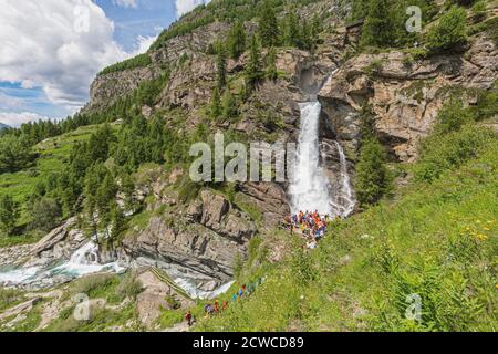 near Cogne, Valle d'Aosta, Italy.  Lillaz waterfall (Cascate di Lillaz) in the Parco Nazionale del Gran Paradiso (Gran Paradiso National Park). Stock Photo