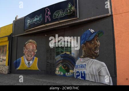 The microphone of Los Angeles Dodgers broadcaster Vin Scully at the Retired  Numbers Plaza at Dodger Stadium, Wednesday, Jan. 13, 2021, in Los Angeles.  (Kirby Lee via AP Stock Photo - Alamy