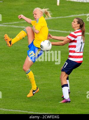 Tobin heath soccer hi-res stock photography and images - Page 10 - Alamy