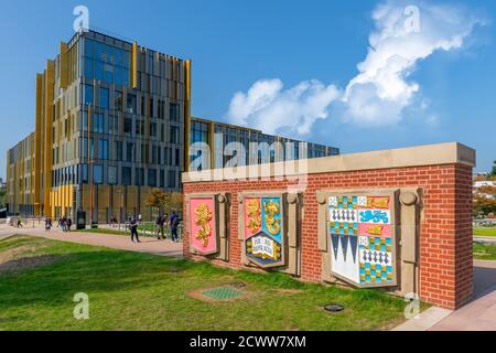 The University of Birmingham Crests and campus against a blue sky. Stock Photo