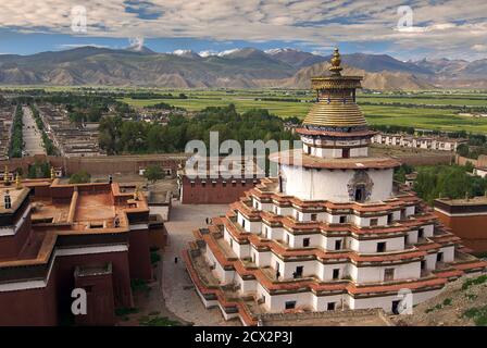 Kumbum Pelkor Chšde monastery, Gyantse, Tibet Stock Photo