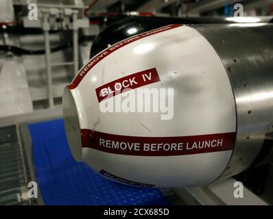 Attack submarine HMS Artful Stock Photo - Alamy
