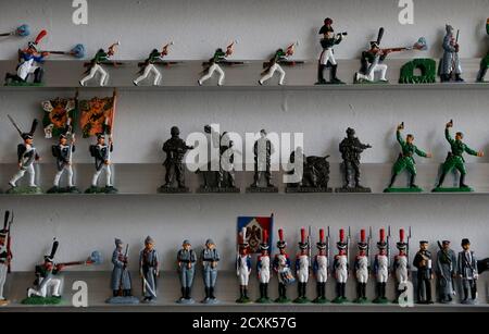 metal soldiers for sale