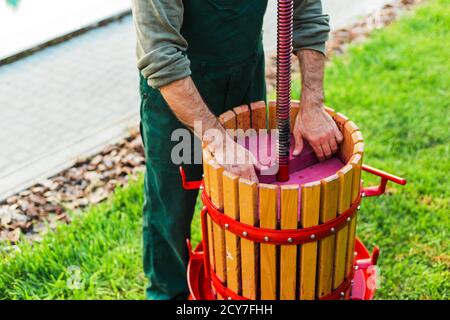 Weston Fruit & Apple Crusher