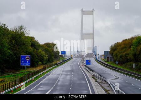 Bristol, 2nd October 2020. High gusting winds from Storm Alex forces closure of the old M48 Severn bridge; meaning a longer journey for many today. Traffic between Wales and England is diverted over the M4 Prince of Wales bridge leaving the older M48 deserted. JMF News/Alamy Live News Stock Photo