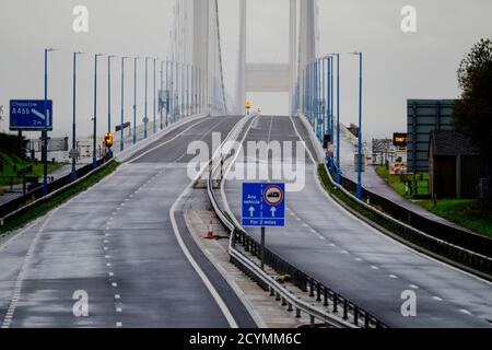 Bristol, 2nd October 2020. High gusting winds from Storm Alex forces closure of the old M48 Severn bridge; meaning a longer journey for many today. Traffic between Wales and England is diverted over the M4 Prince of Wales bridge leaving the older M48 deserted. JMF News/Alamy Live News Stock Photo