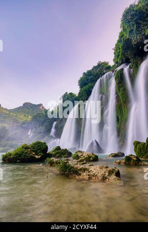 Ban Gioc - Detian waterfall in Cao Bang, Vietnam Stock Photo